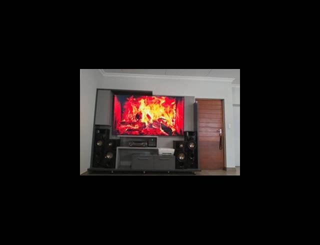 3 BEDROOM PROPERTY TO RENT IN THATCHFIELD